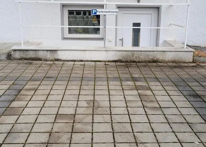 Lovely 2 Bedroom Apartment Lemon Grass In Central Lindau